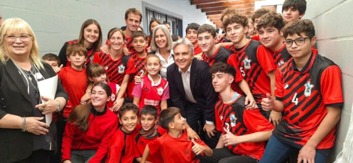 Llaryora jovenes Huanchilla